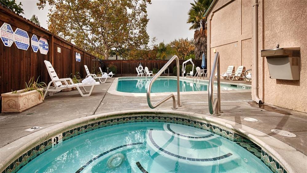 Cloverdale Wine Country Inn & Suites Servizi foto
