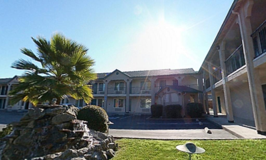 Cloverdale Wine Country Inn & Suites Esterno foto