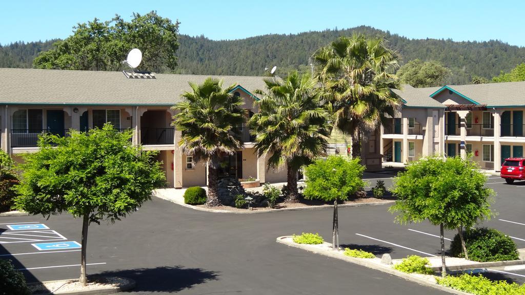 Cloverdale Wine Country Inn & Suites Esterno foto