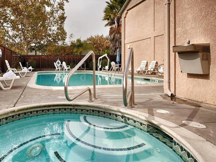 Cloverdale Wine Country Inn & Suites Esterno foto