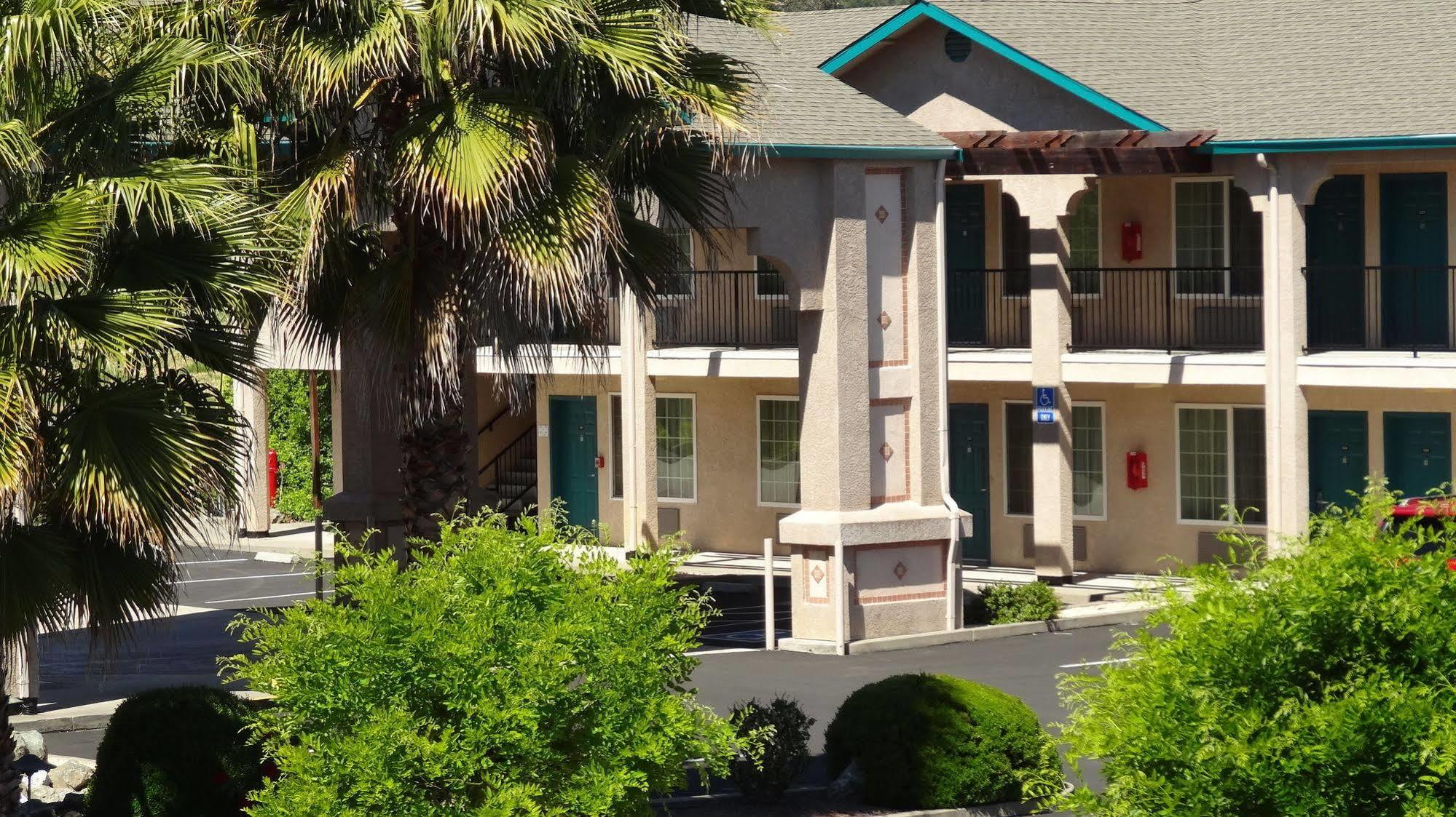 Cloverdale Wine Country Inn & Suites Esterno foto