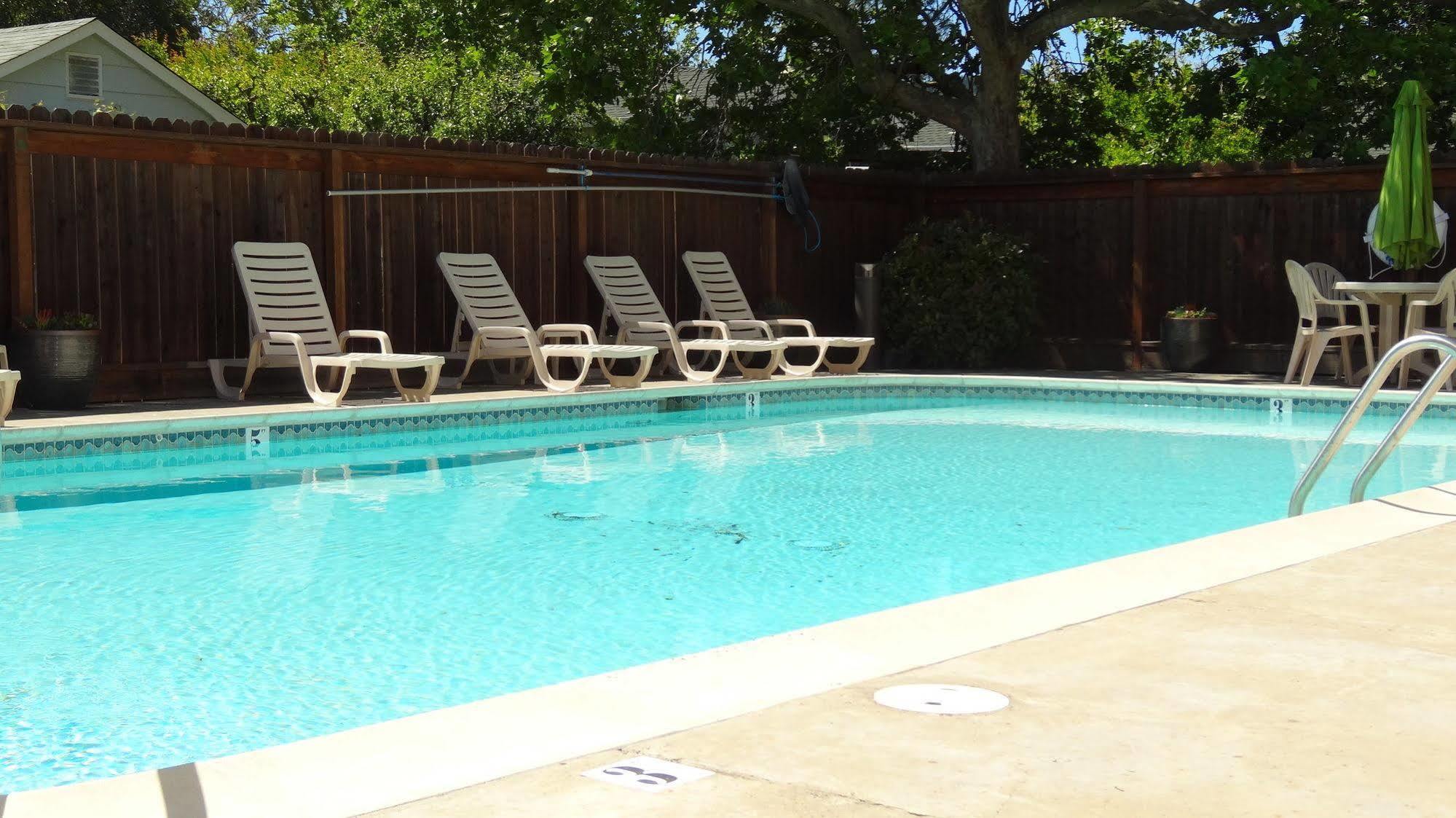 Cloverdale Wine Country Inn & Suites Esterno foto
