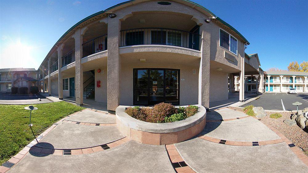 Cloverdale Wine Country Inn & Suites Esterno foto